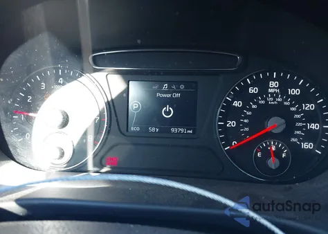 2016 Kia Sorento 2.4L Lx z USA, uszkodzony, nr VIN 5XYPGDA33GG061132